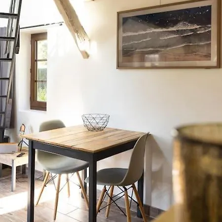 Le Puits Jaune - Nature Et Ferienhaus